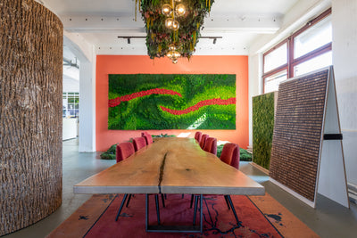 Echtholztisch Mahagoni + 8 samtbezogene Stühle JOKA